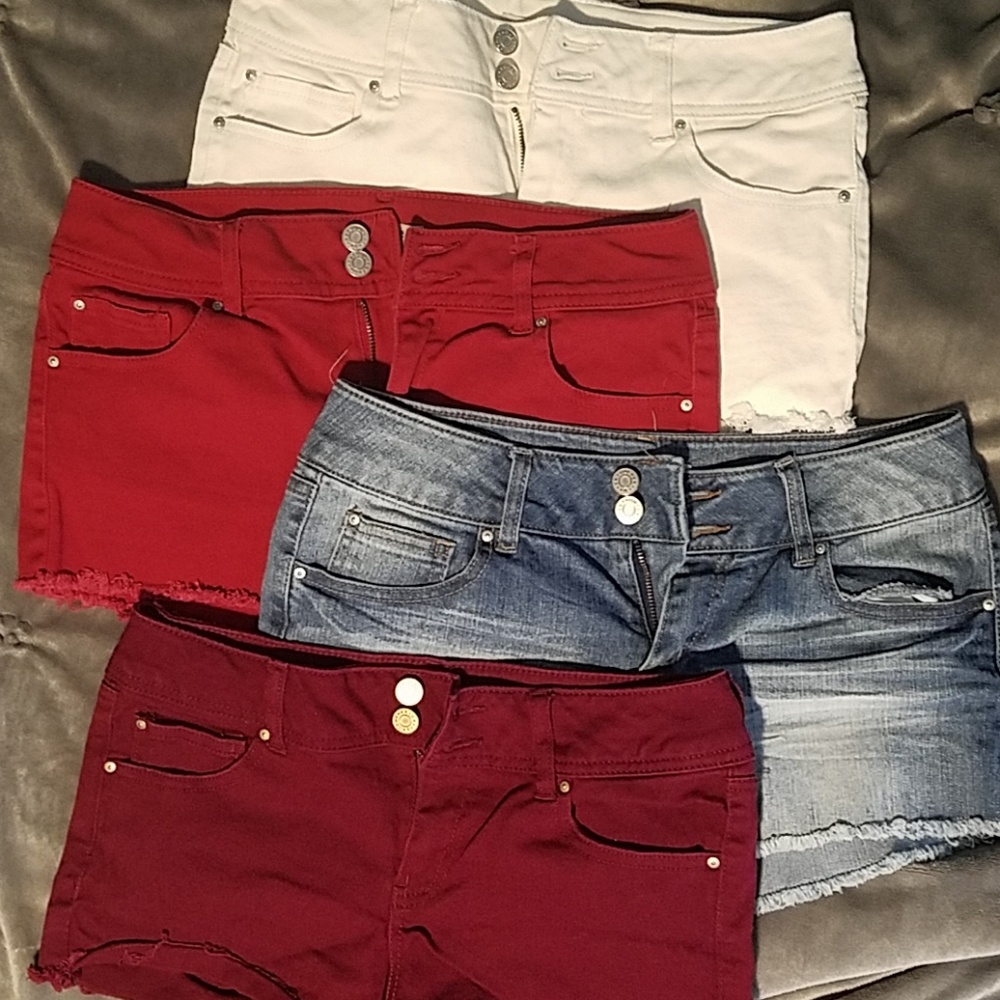 Shorts bundle! Get them now 4 for 45!!